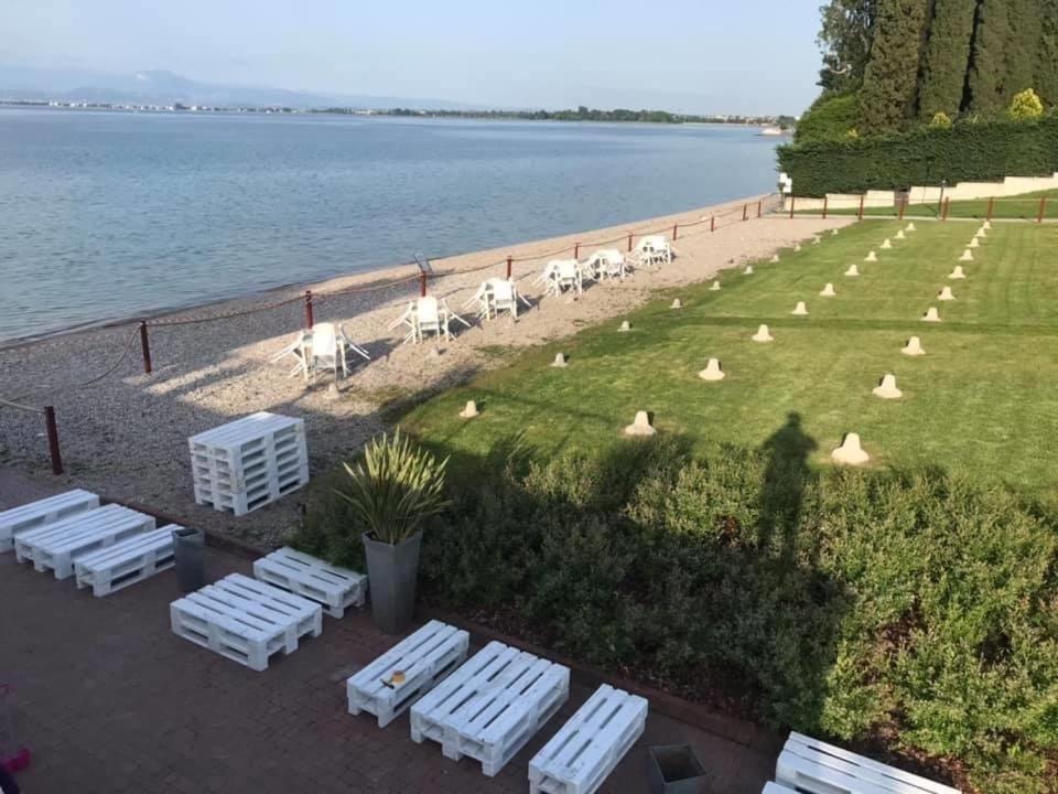 Appartamento Casa Vacanze Spiaggia D'Oro Desenzano del Garda Dış mekan fotoğraf
