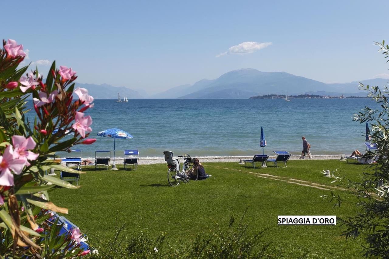 Appartamento Casa Vacanze Spiaggia D'Oro Desenzano del Garda Dış mekan fotoğraf