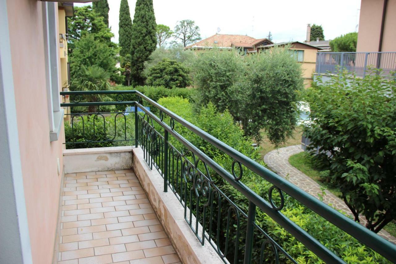 Appartamento Casa Vacanze Spiaggia D'Oro Desenzano del Garda Dış mekan fotoğraf